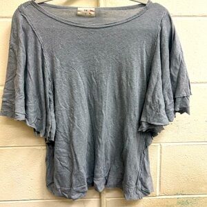 Woman’s gray Anthropologie large gray crop top